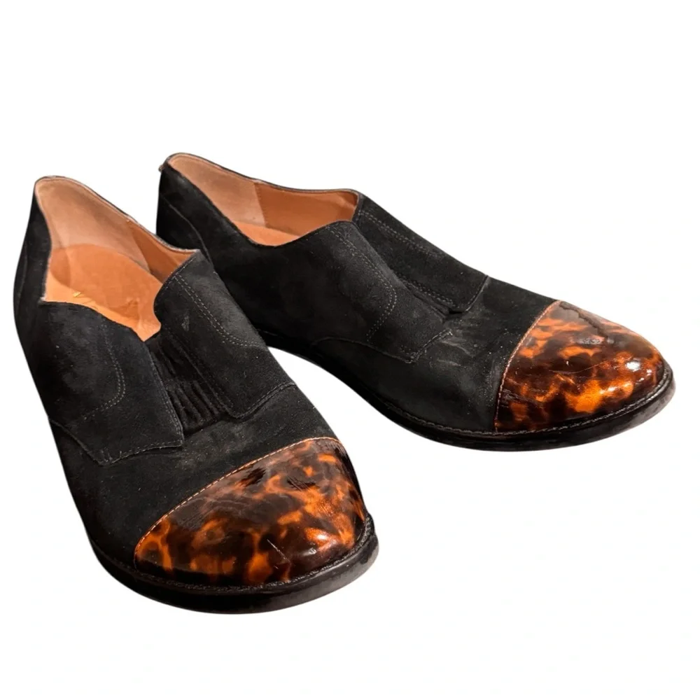 Vionic Black suede and Brown tortoise cap Women's Loafers size 8.5